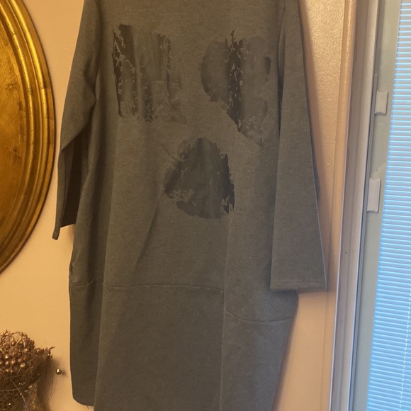 Dress - Picture 2 of 3